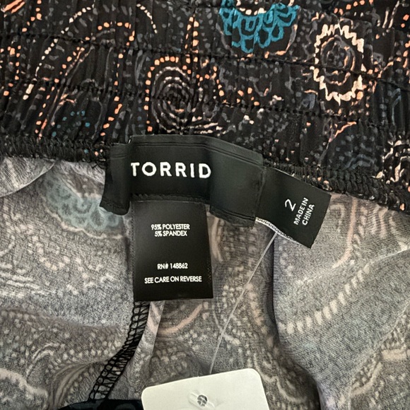 NWT Torrid Size 2 Pants 🖤 2X or 18/20 🖤 - Picture 8 of 11